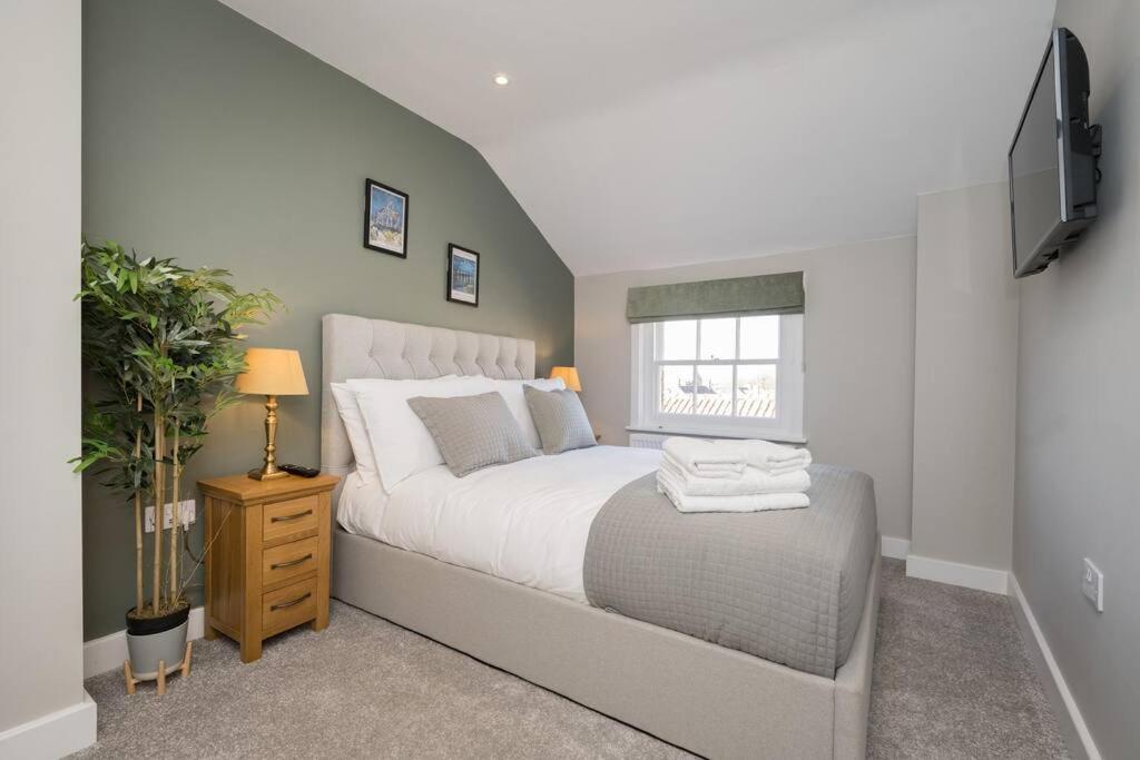 The Lettered Board Apartments Pickering Esterno foto
