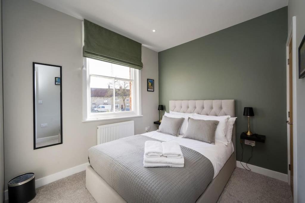 The Lettered Board Apartments Pickering Esterno foto